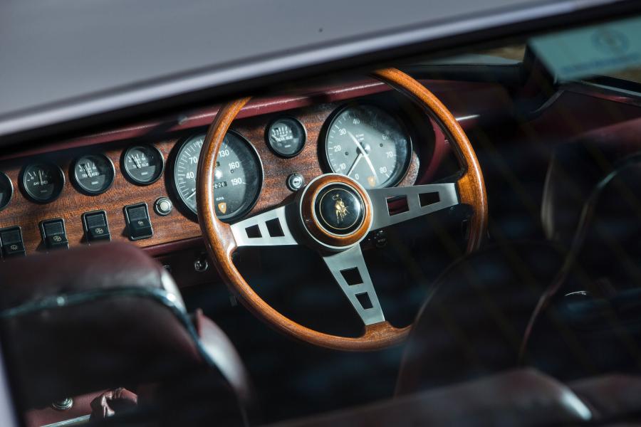 Панель приборов Lamborghini Islero 400 GTS 1969 года  (UK) (фото 20 из 24)